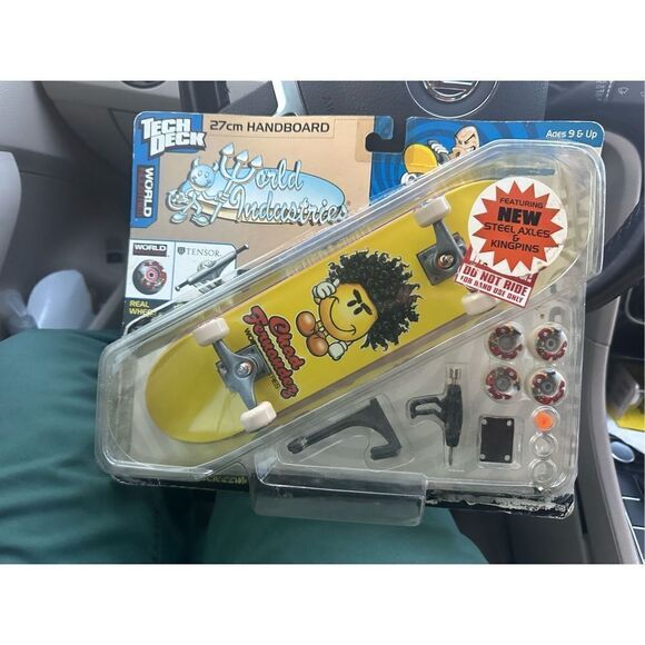 Tech Deck Other - WORLD INDUSTRIES CHAD FERNANDEZ AFRO EYEBROWS Tech Deck Hand board HB027 *New